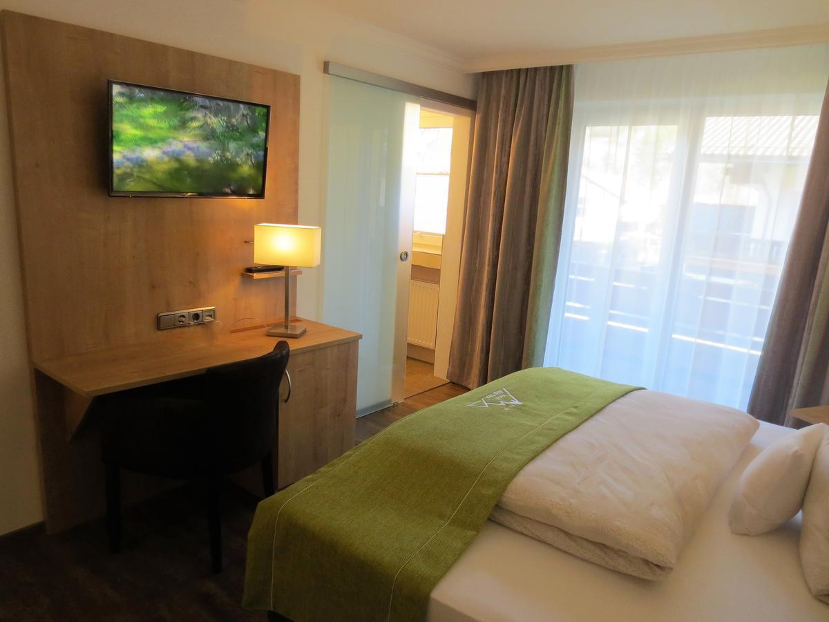 Hotel Alp Inn - Chiemgaukarte Inclusive Ruhpolding Kültér fotó