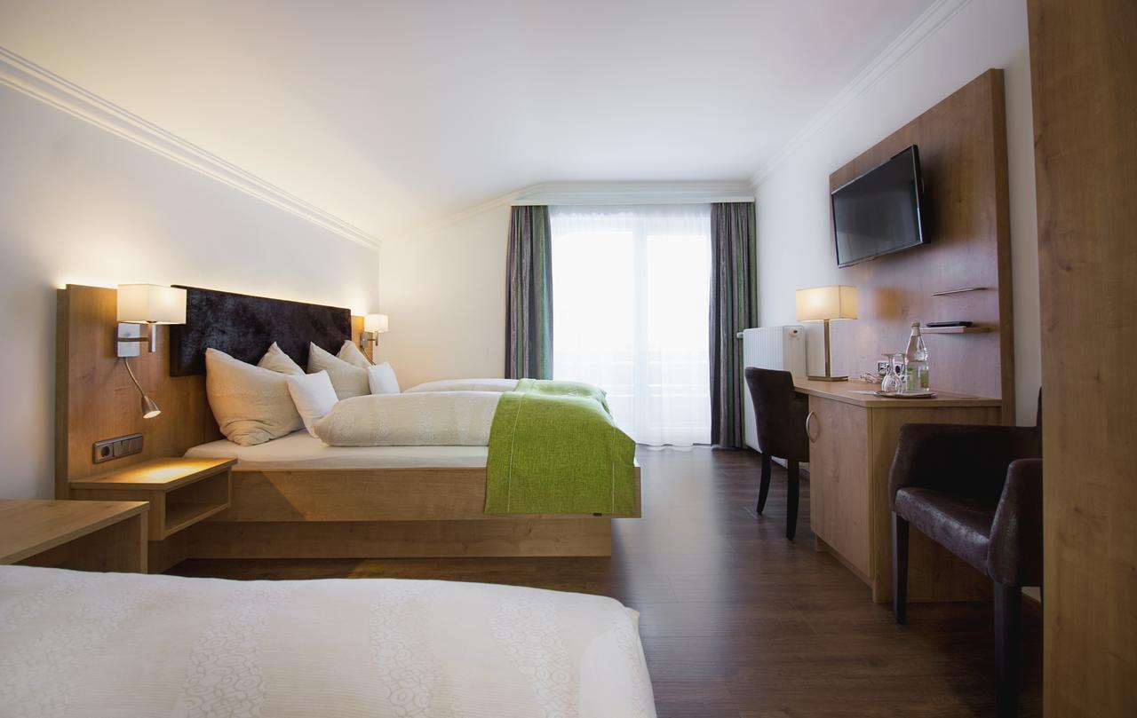 Hotel Alp Inn - Chiemgaukarte Inclusive Ruhpolding Kültér fotó